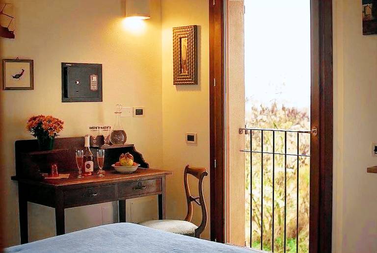 La Lepre Bianca - Agriturismo biologico: Junior Suite — photo 4
