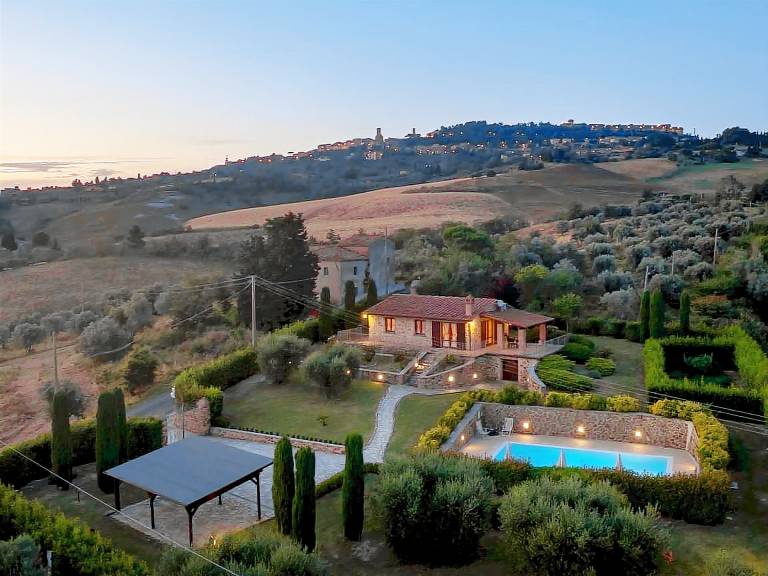 House with terrace, private pool & grill — photo 3