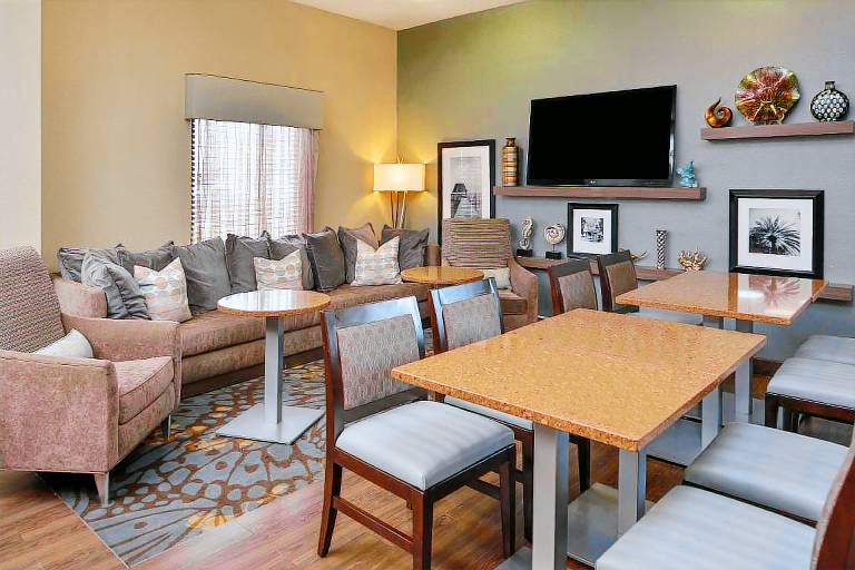 Hampton Inn closest to Universal Orlando — photo 3