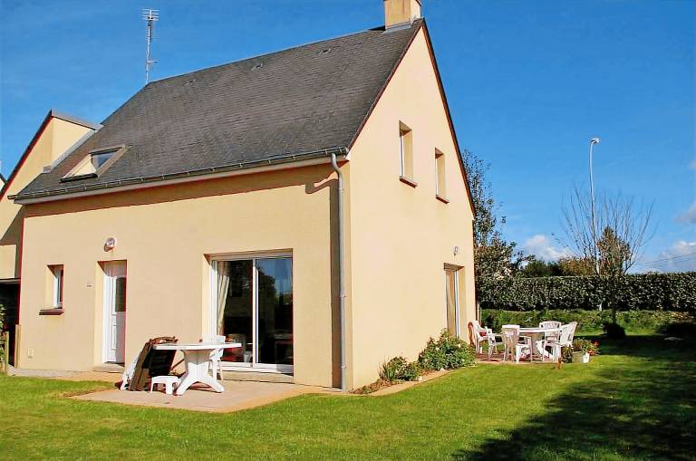 Gite with garden, patio & barbeque — photo 5