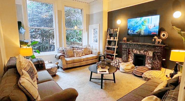 House | Pets are welcome in Liverpool