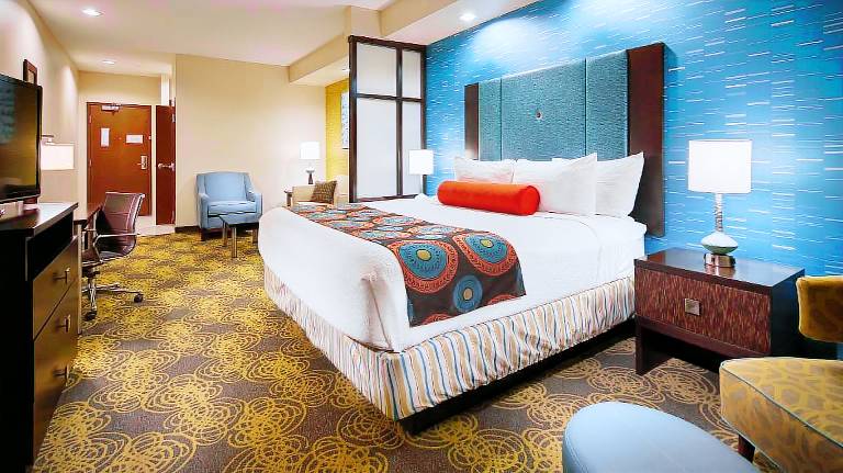 Best Western Premier Ashton Suites Willowbrook