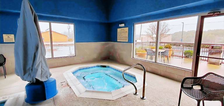 Hampton Inn Hillsville — photo 5