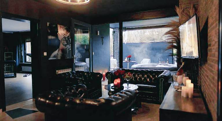 150 m&sup2; Apartment mit Hotelservice