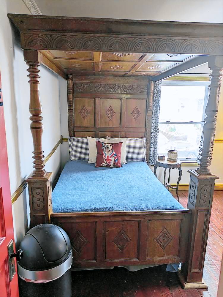 Bed and breakfast  Leechburg