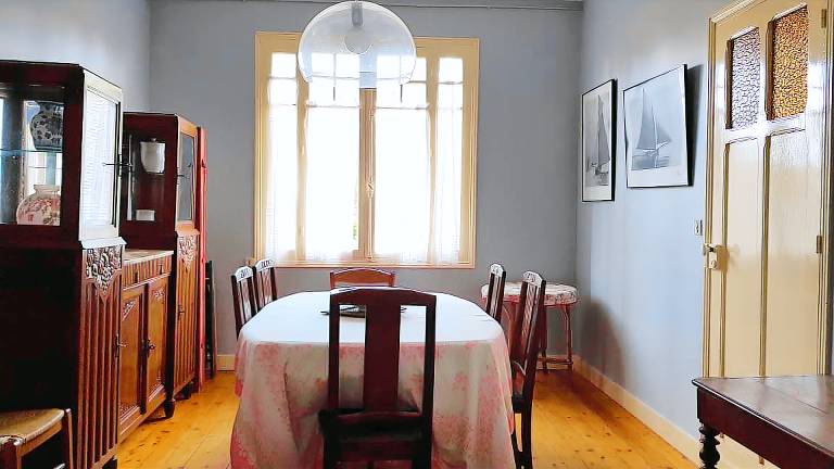 Big vacation home with yard & grill | Sea view | Beach nearby | Pets are welcome — photo 3