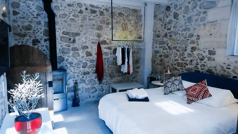 Exceptional villa with pool in the old town center — photo 2