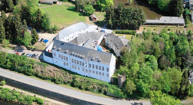 Hotel Burg Bollendorf in Bitburg