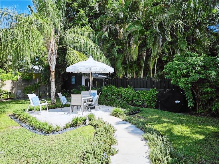 Cabin Delray Beach