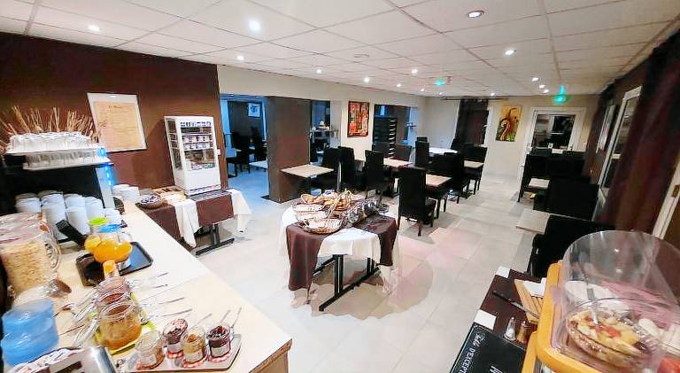 Hotel Le Cosy Blois Villebarou — photo 3