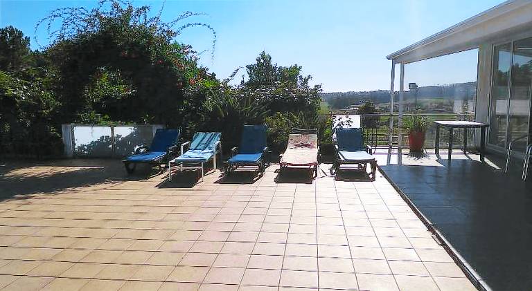 Vacation home with garden, barbeque & patio — photo 4