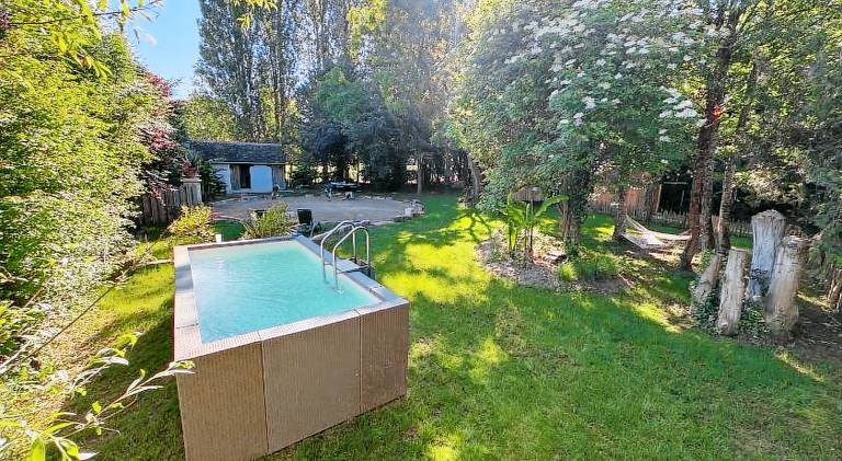 Chalet with pool in Chatel