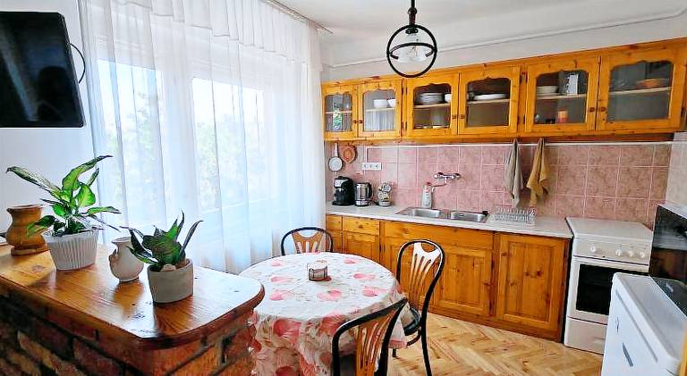 Apartment with 2 rooms for 6 persons — photo 4