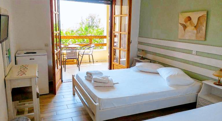 Mikro Βeach Ηotel — photo 2