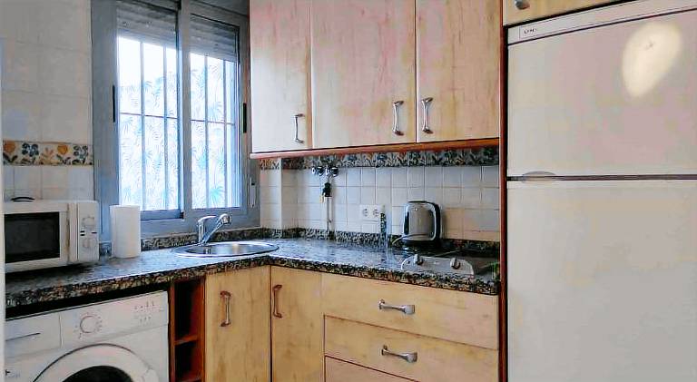 Rental apartment | Next to Torre del Oro | Pets allowed — photo 4