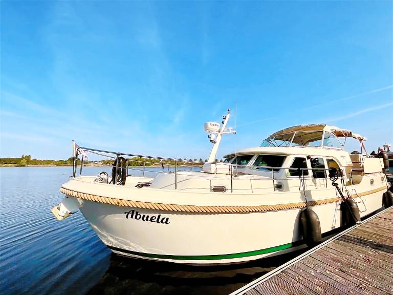 Huisboot Thorn