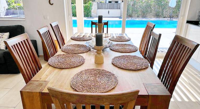 Villa with pool | Pet-friendly — photo 2