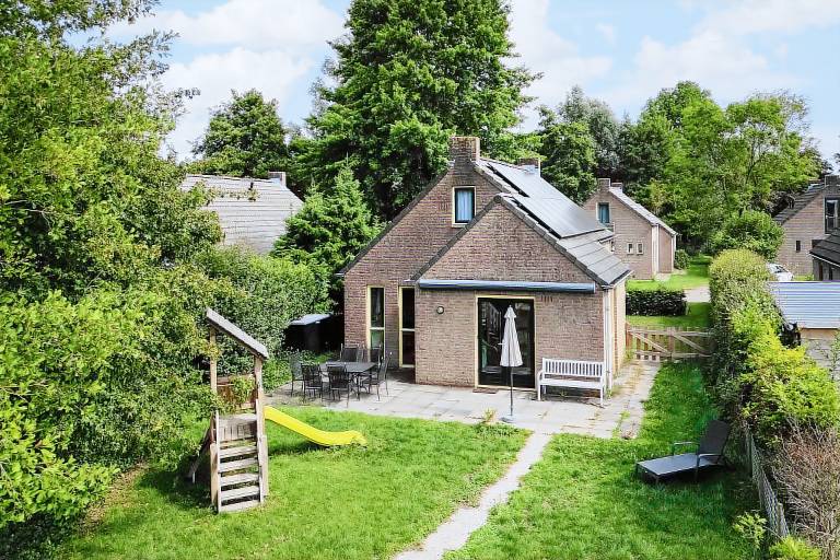 100 m&sup2; Ferienhaus