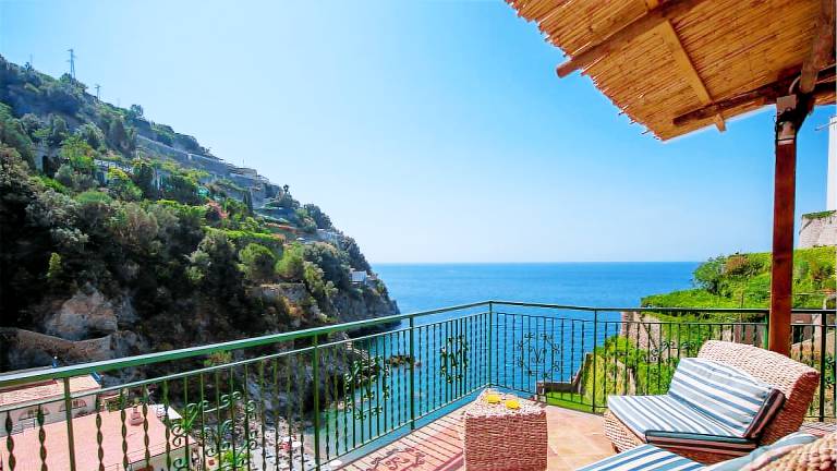 Casa di mare 2, Beautiful Property on the beach, terraces with stunning views — photo 2