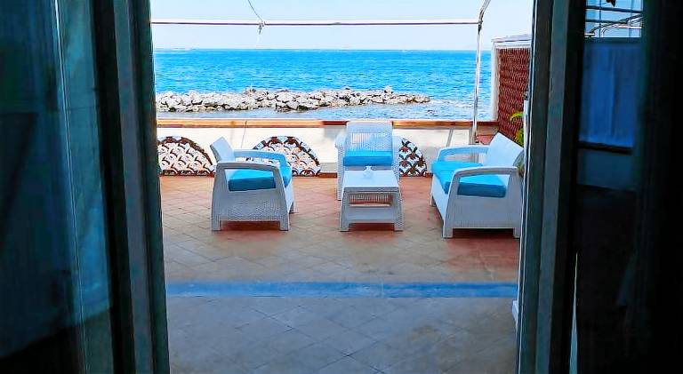 Rental apartment with 2 rooms for 4 persons — photo 4