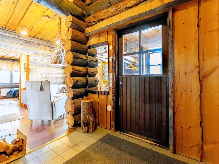 Vacation home with sauna — photo 3
