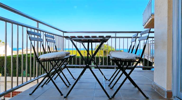 Rental apartment with pool — photo 2
