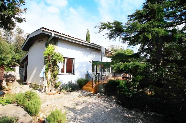 House with yard, barbecue & terrace — photo 3