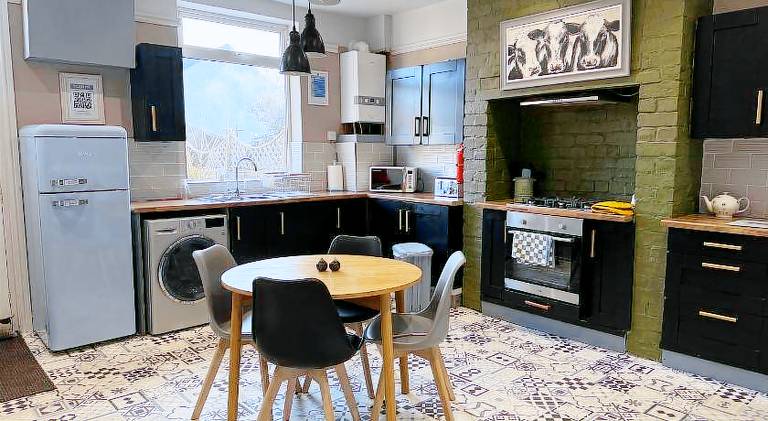 Beautiful house | Dogs allowed in Wakefield