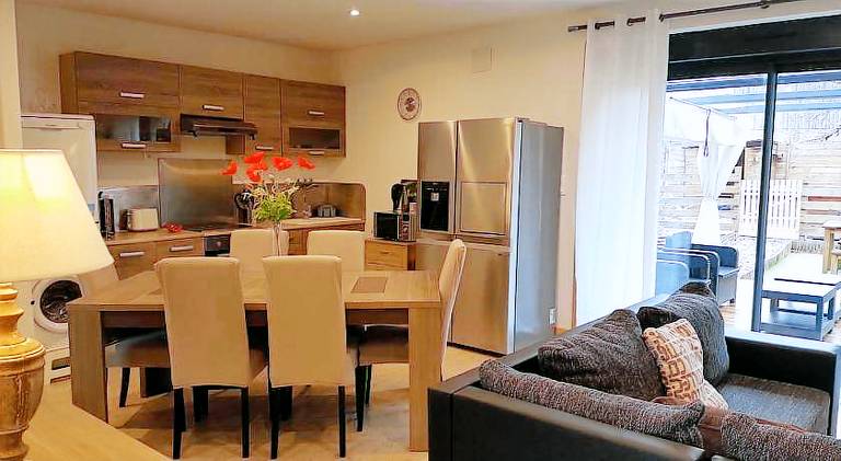 Charming vacation home with yard, terrace & barbeque | Pets are welcome — photo 2