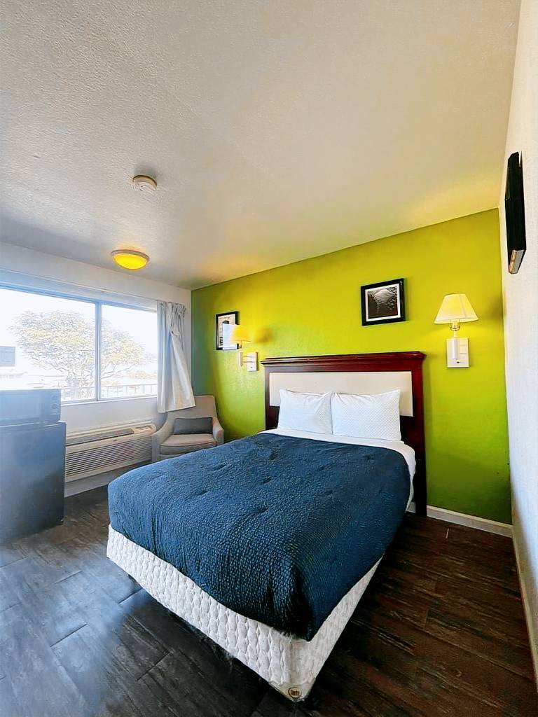 Parkside Inn by PHG - Sweetwater — photo 5