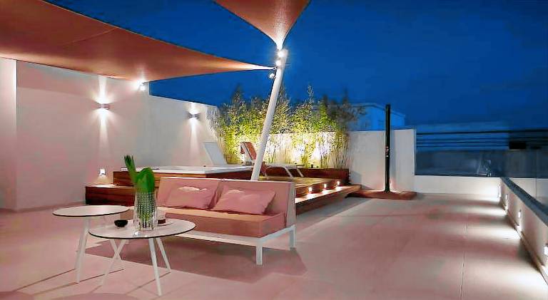 Wonderful rental apartment with yard & patio | Next to the beach | Dogs allowed — photo 2
