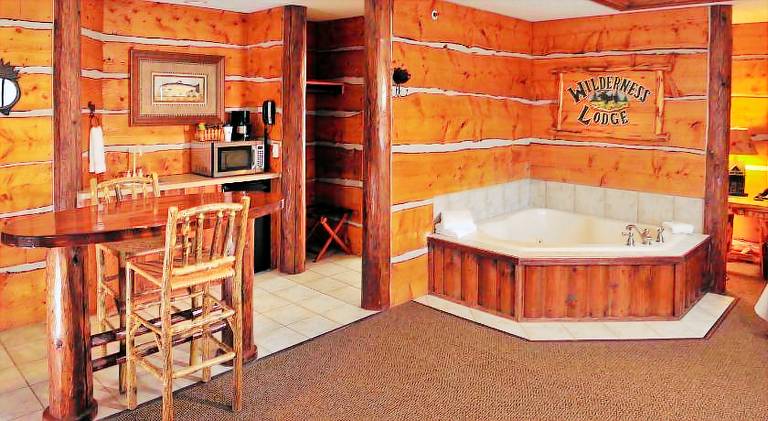 Cedar Creek Hotel Wausau - Rothschild — photo 4