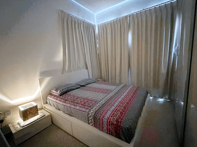Great Mates Apartment Room