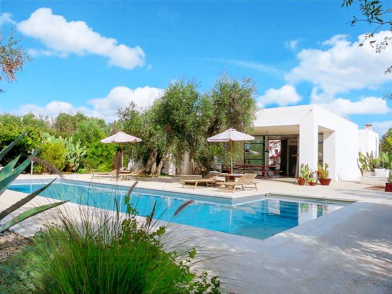 Children-friendly vacation home with barbeque, garden & private pool | Suitable for remote work | Pets allowed — photo 2