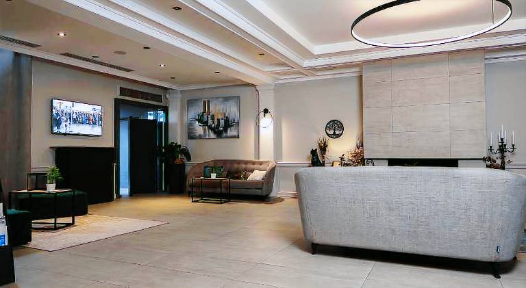 Logis Hotel & Restaurant - Les Tuileries — photo 4