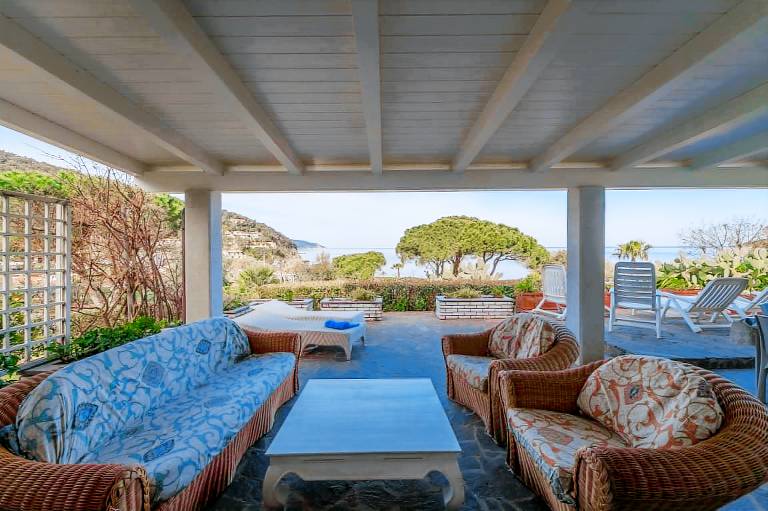 Prestigious Villa on the sandy beach named Biodola, with a stunning sea view, a private parking acce — photo 5