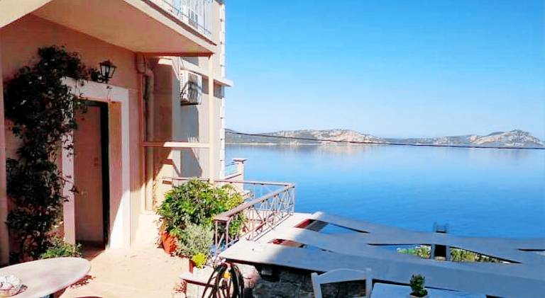 Holiday apartment with patio — photo 3
