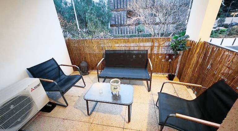 Fully equipped rental apartment with patio | Dogs allowed — photo 4