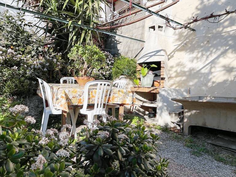 Holiday apartment with 2 rooms for 5 persons — photo 2