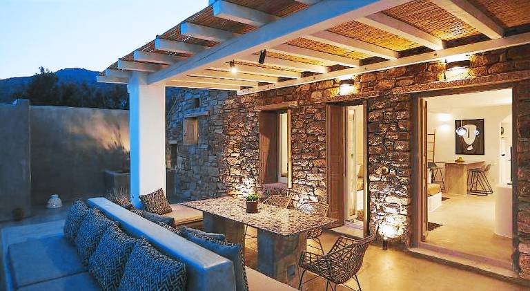 Villa with barbeque, terrace & pool | Beach nearby | Suitable for remote work | Pets are welcome — photo 3