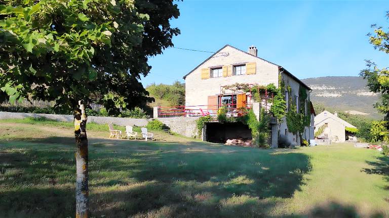 Child-friendly lovely vacation home with terrace, garden & grill | Garden view | Dogs allowed — photo 4