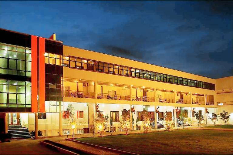 Chairman s Resort