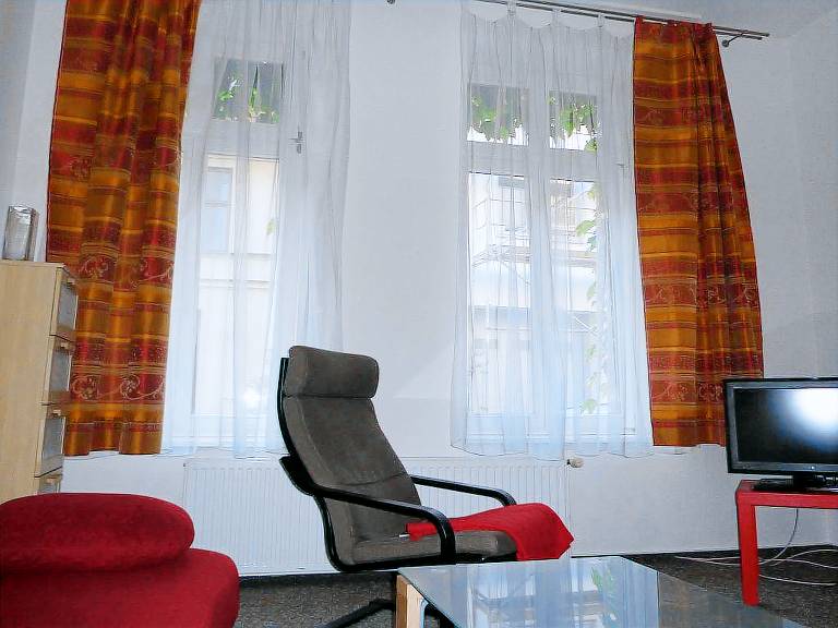2 Ferienwohnung Christina EG