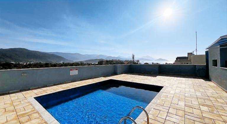Rental apartment with pool in Ubatuba