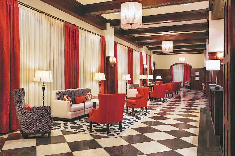 Hampton Inn & Suites Bradenton Downtown Historic District — photo 2