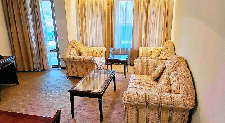 Rental apartment with patio & yard in Bansko