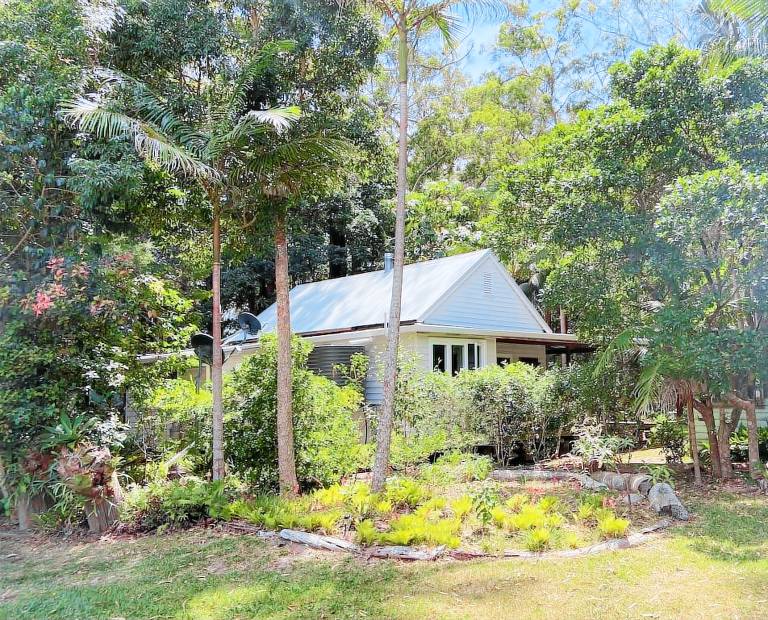 Holiday Houses & in Stuarts Point from 91 HomeToGo