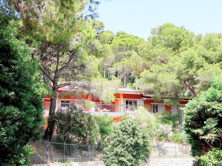Villa Andora