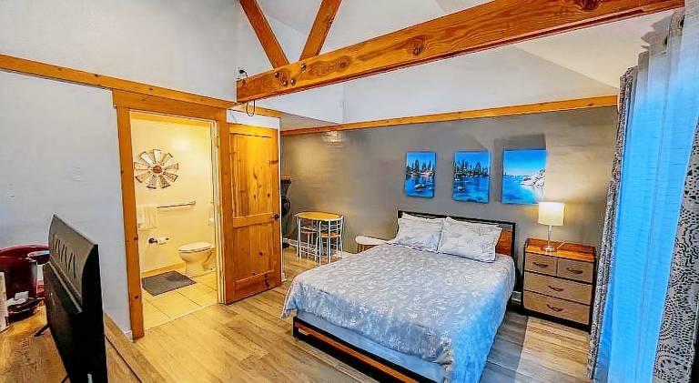 The Chalet at Kings Beach Unit 7 — photo 2