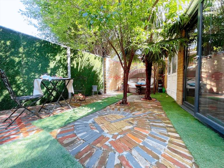 House  Ealing